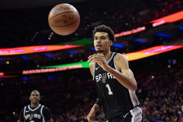 1735168245178001406.jpg 开云平台-【早报】欢庆圣诞,NBA“春晚”一触即发!