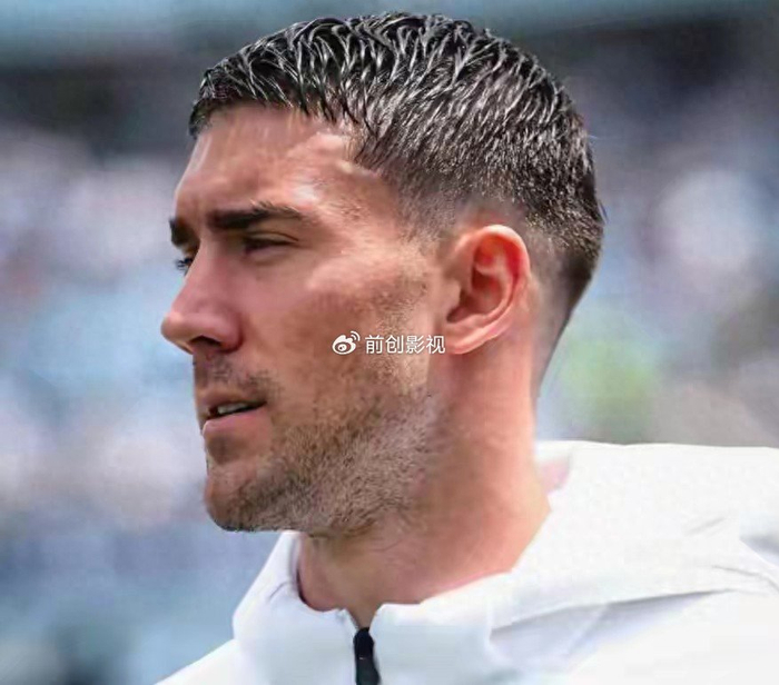 开云科技-免签大馅饼？巴萨盯上尤文神锋，2200万年薪他敢要，巴萨敢给吗|巴塞罗那|尤文图斯|中锋|弗拉霍维奇|转会_新浪体育_新浪新闻