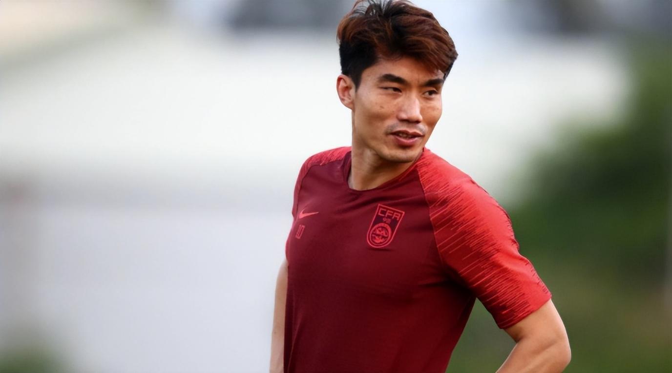 kaiyun-郑智本赛季带领青岛西海岸的成绩，能否超越邵佳一，引发热议