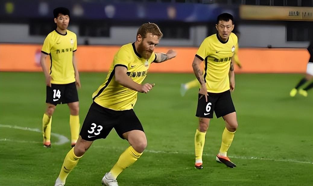 kaiyun-郑智本赛季带领青岛西海岸的成绩，能否超越邵佳一，引发热议