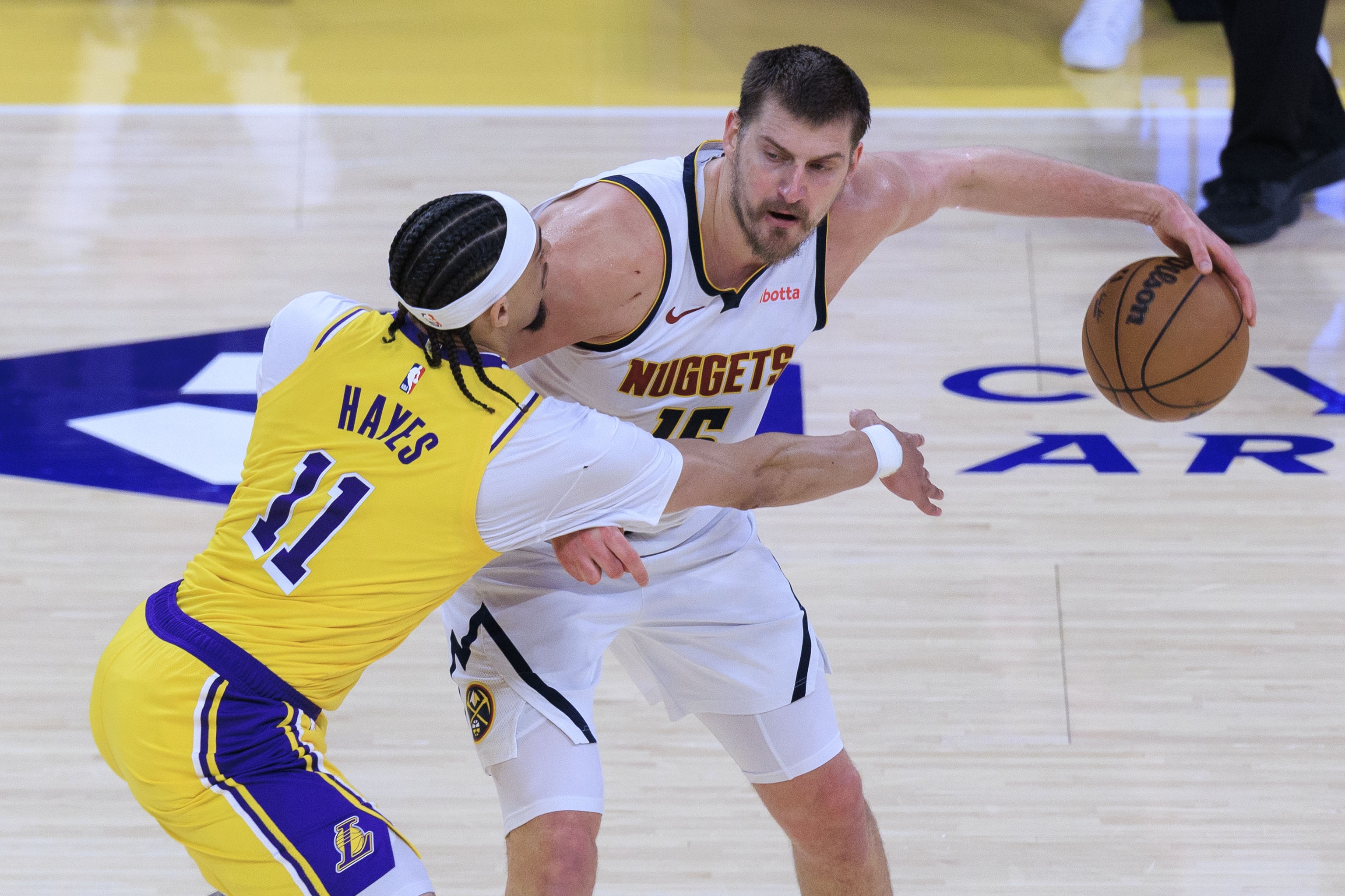 开云移动-不只是精彩的绝杀！战胜掘金或许能让湖人避开雷霆&amp;获得主场优势