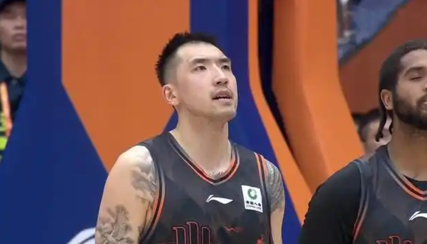 开云科技-28分惨败!山东男篮0比2遭淘汰,双外援挂零,全队无斗志潦草收官
